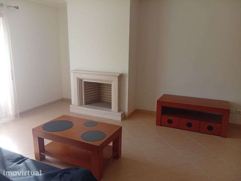 Apartamento T1 alugar - Grande imagem: 2/12