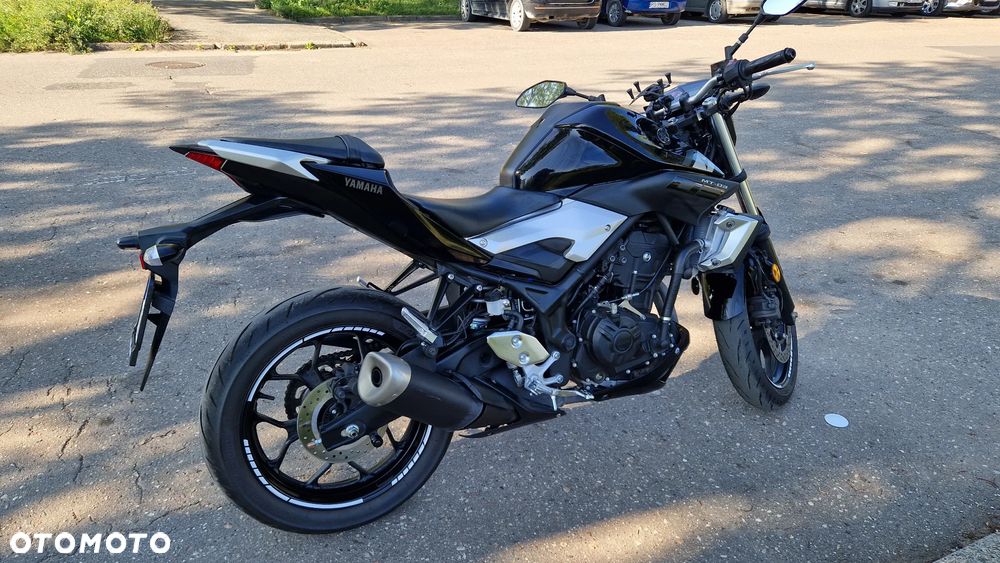 Yamaha MT - 3