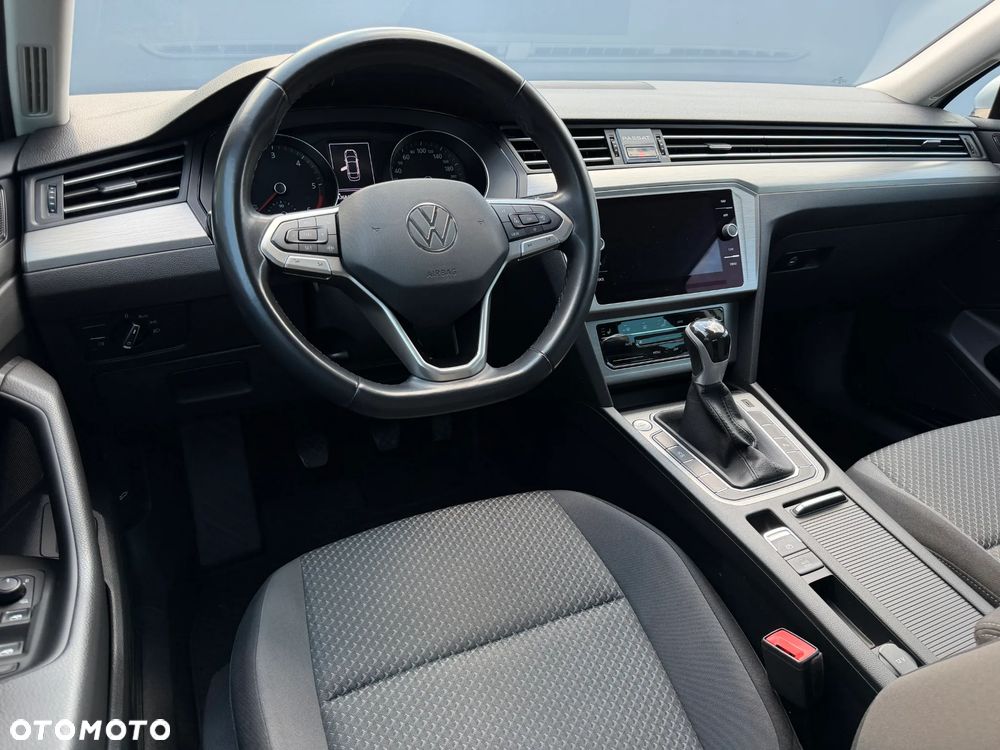 Volkswagen Passat 2.0 TDI EVO Elegance - 11