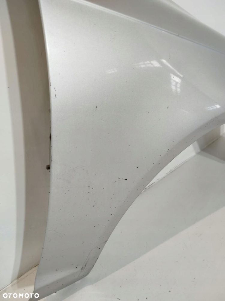 błotnik prawy przedni AUDI A6 C6 lift 08-11 LX7W - 4