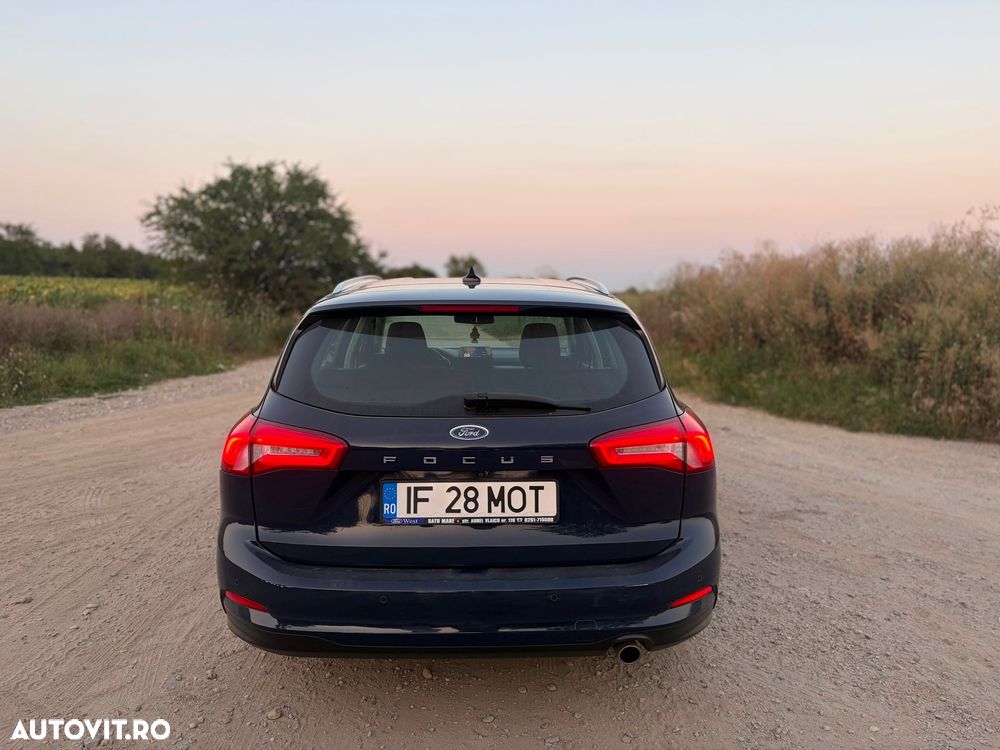 Ford Focus 1.0 EcoBoost Titanium Business - 8