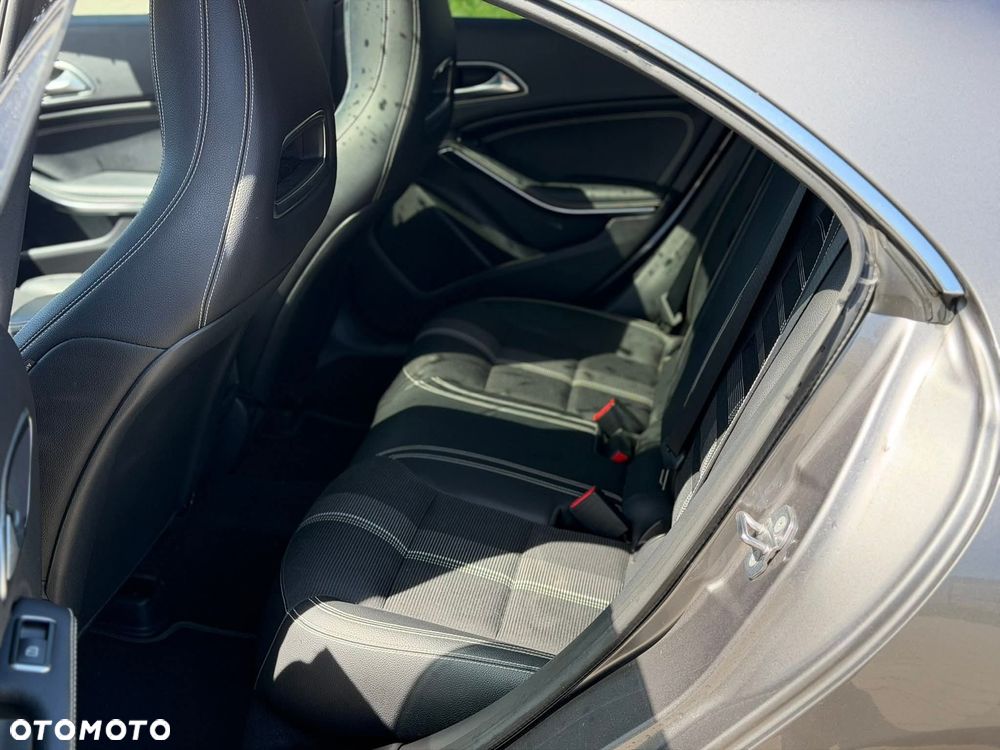 Mercedes-Benz CLA 220 d 7G-DCT - 8