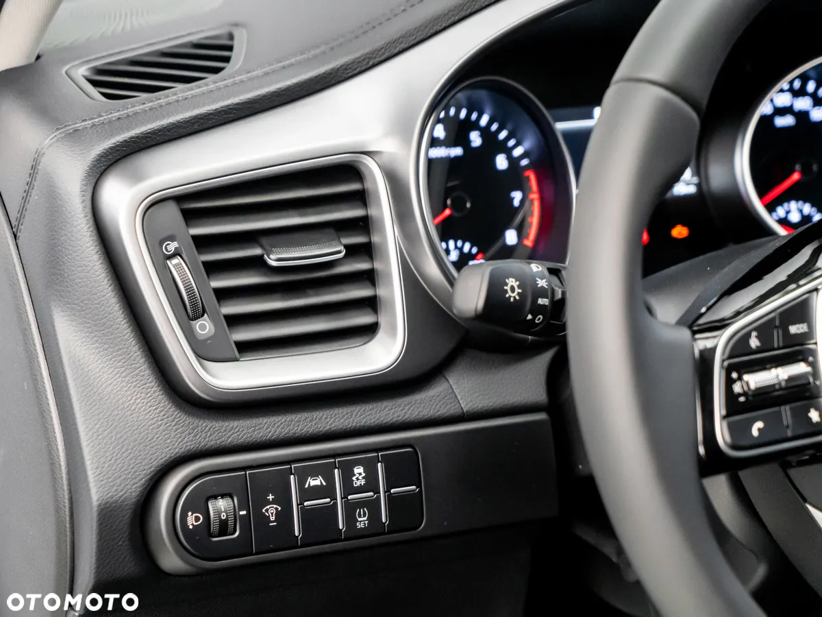 Kia Ceed 1.5 T-GDI M - 21