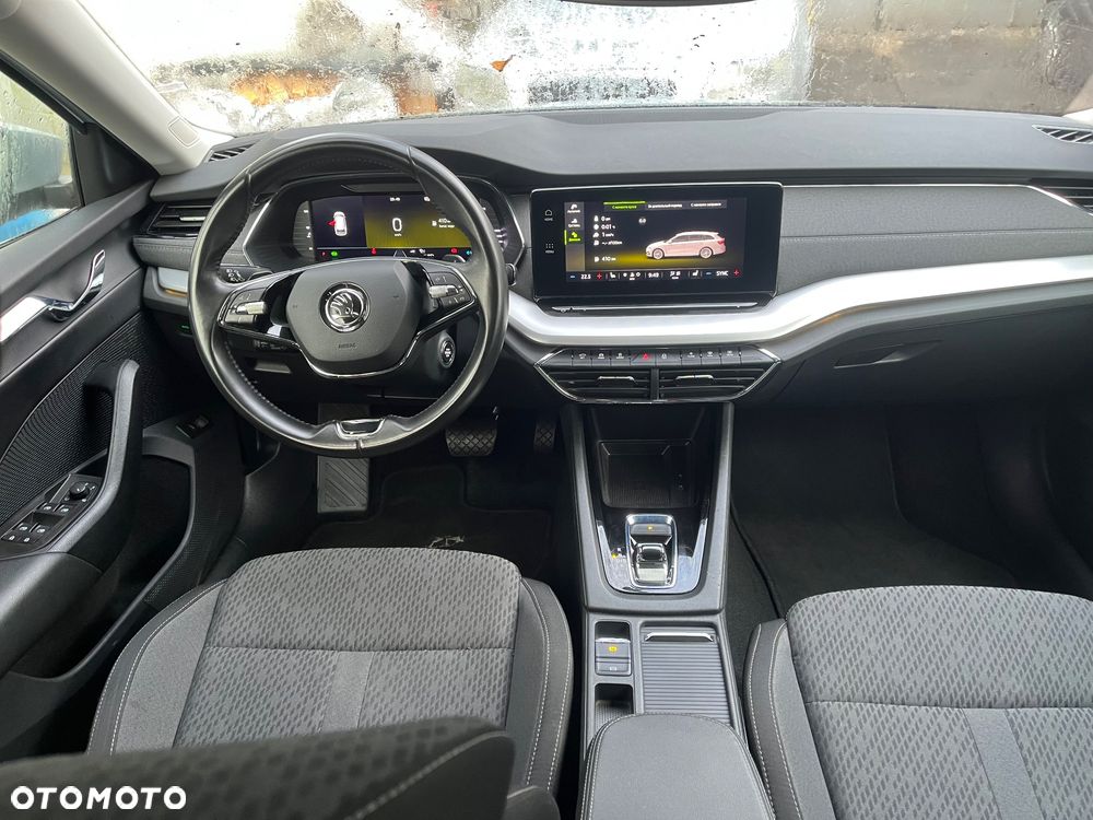 Skoda Octavia 2.0 TDI SCR Ambition DSG - 9