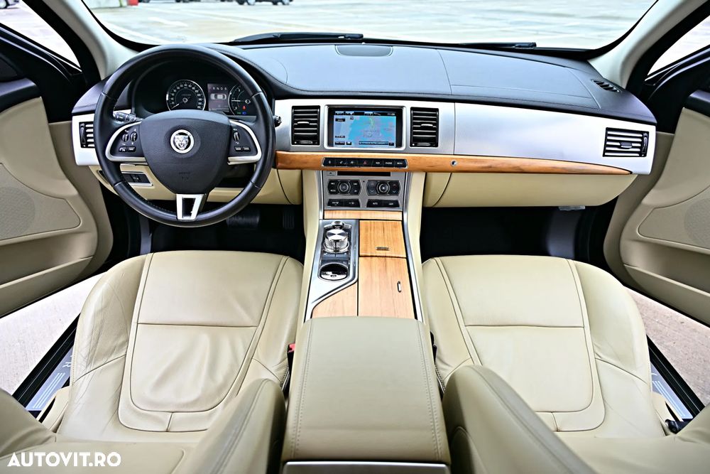 Jaguar XF 2.2 Diesel - 3