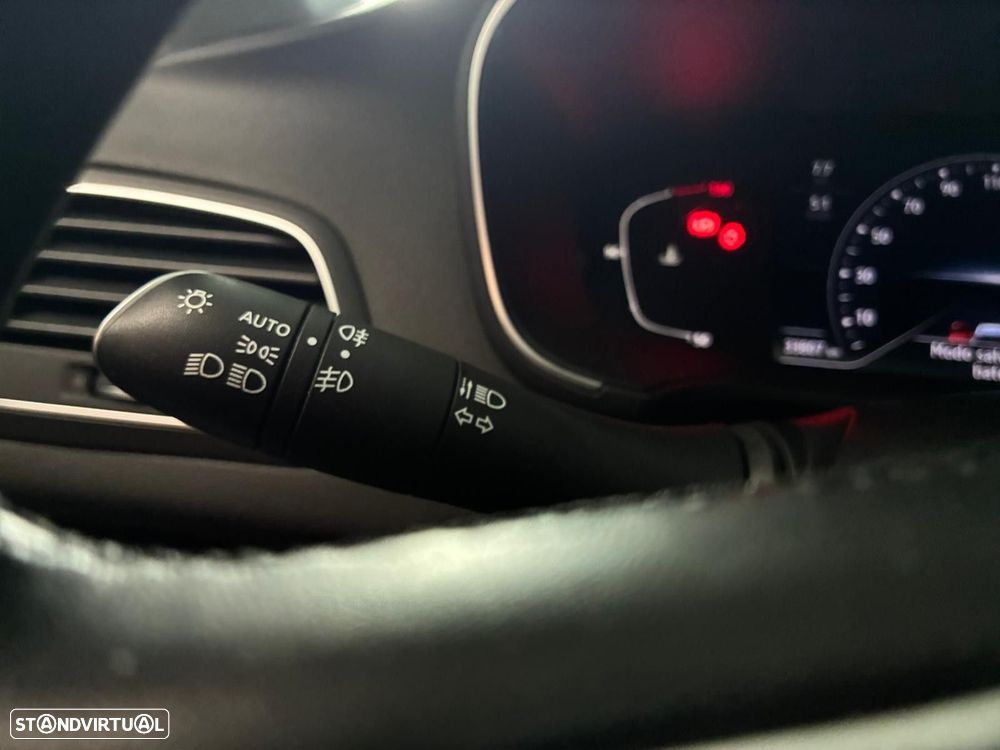 Renault Mégane Sport Tourer 1.5 Blue dCi Equilibre EDC - 25