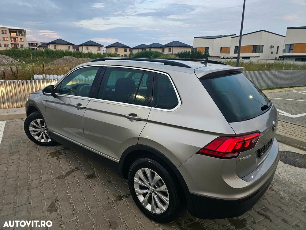 Volkswagen Tiguan 2.0 TDI 4Mot DSG Comfortline - 11