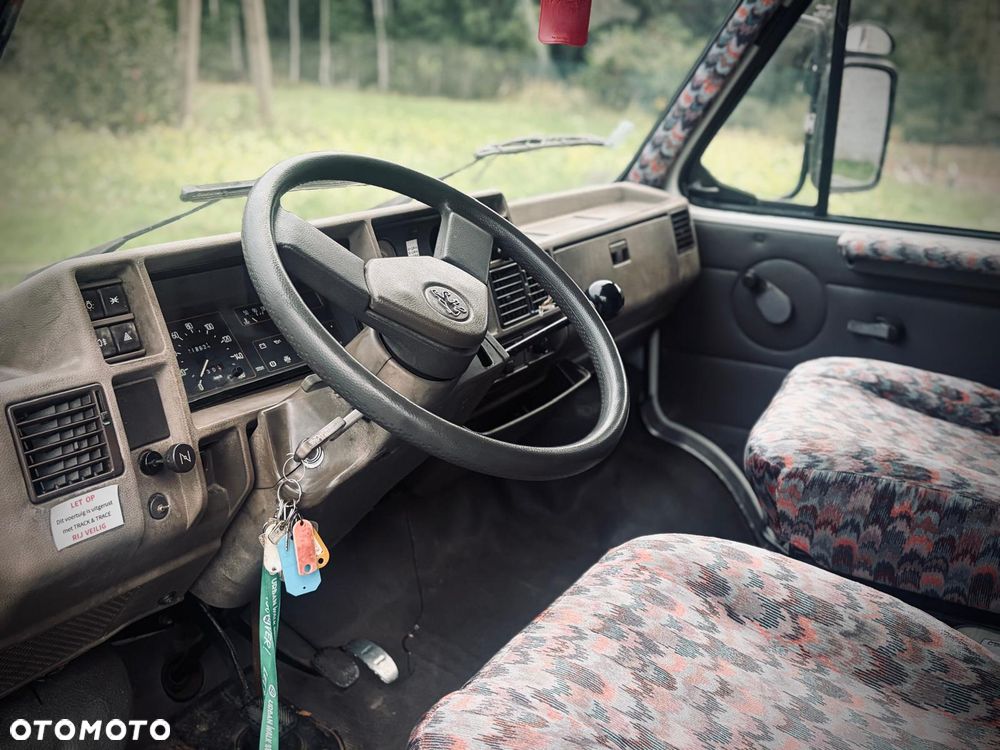 Peugeot J5 - 14