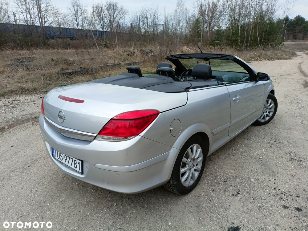 Opel Astra 1.8 Cosmo - 34