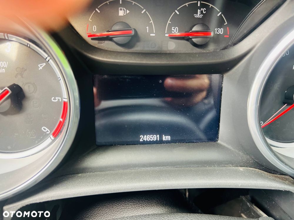 Opel Astra 1.6 CDTI Sport - 20