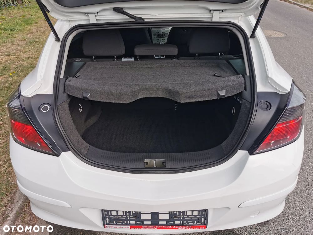 Opel Astra 1.6 Innovation - 22