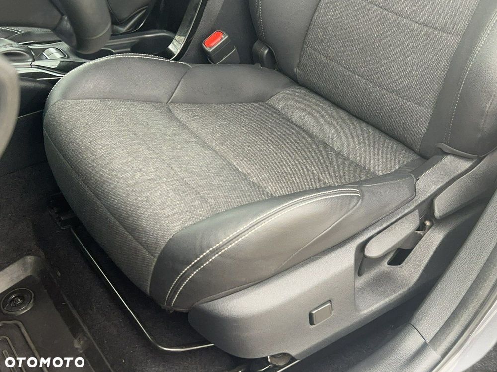 Toyota Corolla - 17