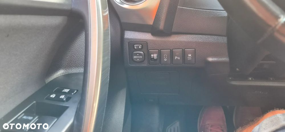 Toyota Auris 1.6 Premium - 40