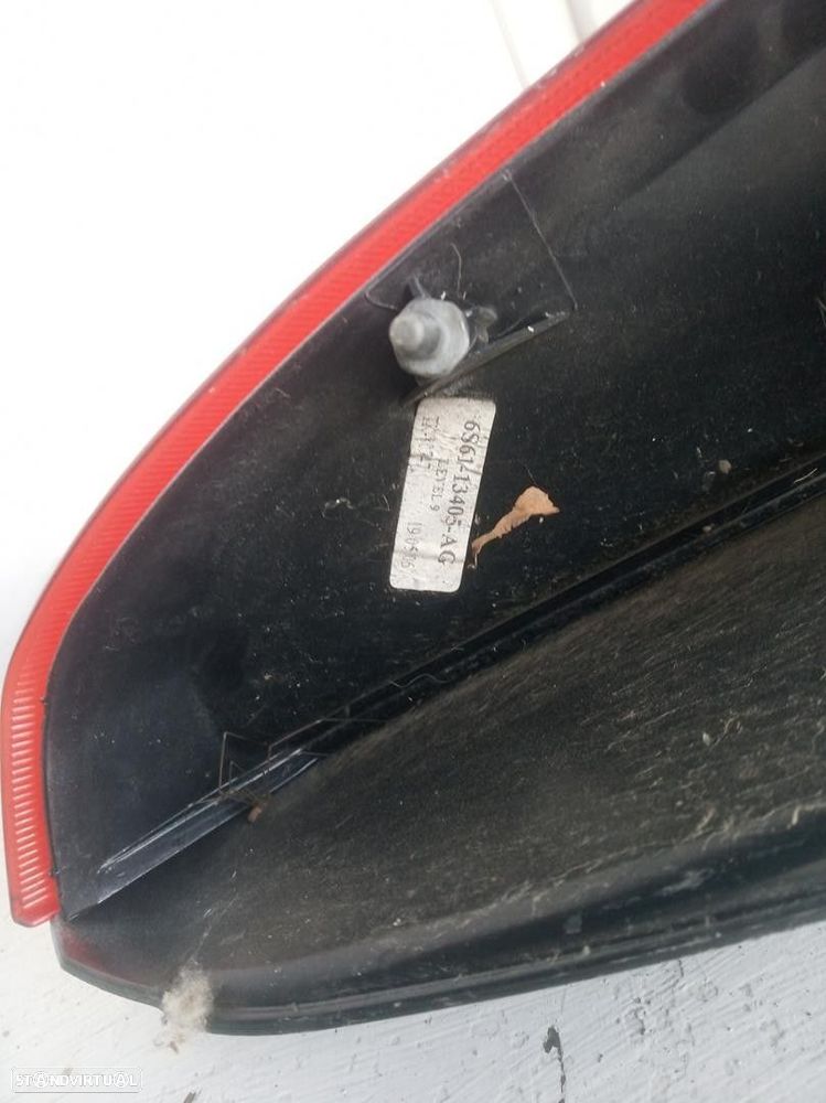 FAROLIM TRASEIRO ESQUERDO FORD FIESTA V 2006 -6S61-13405-AG - 3