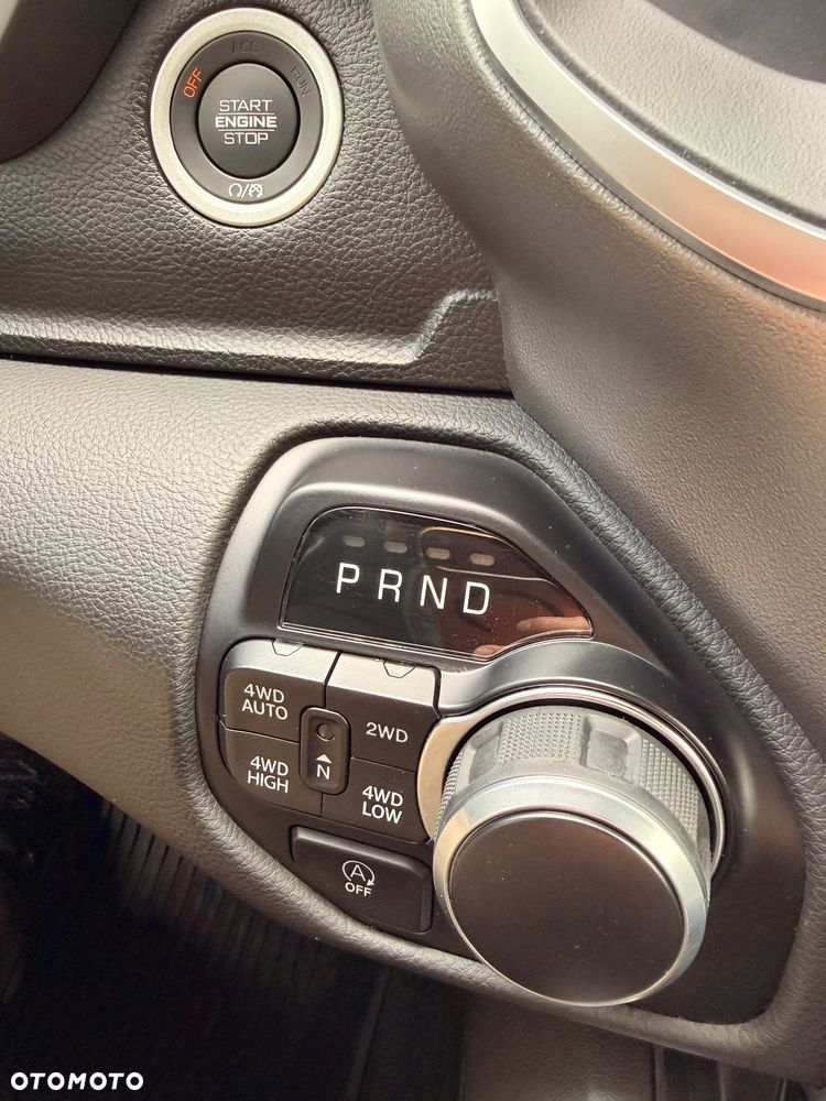 Dodge RAM 5.7 4x4 - 27