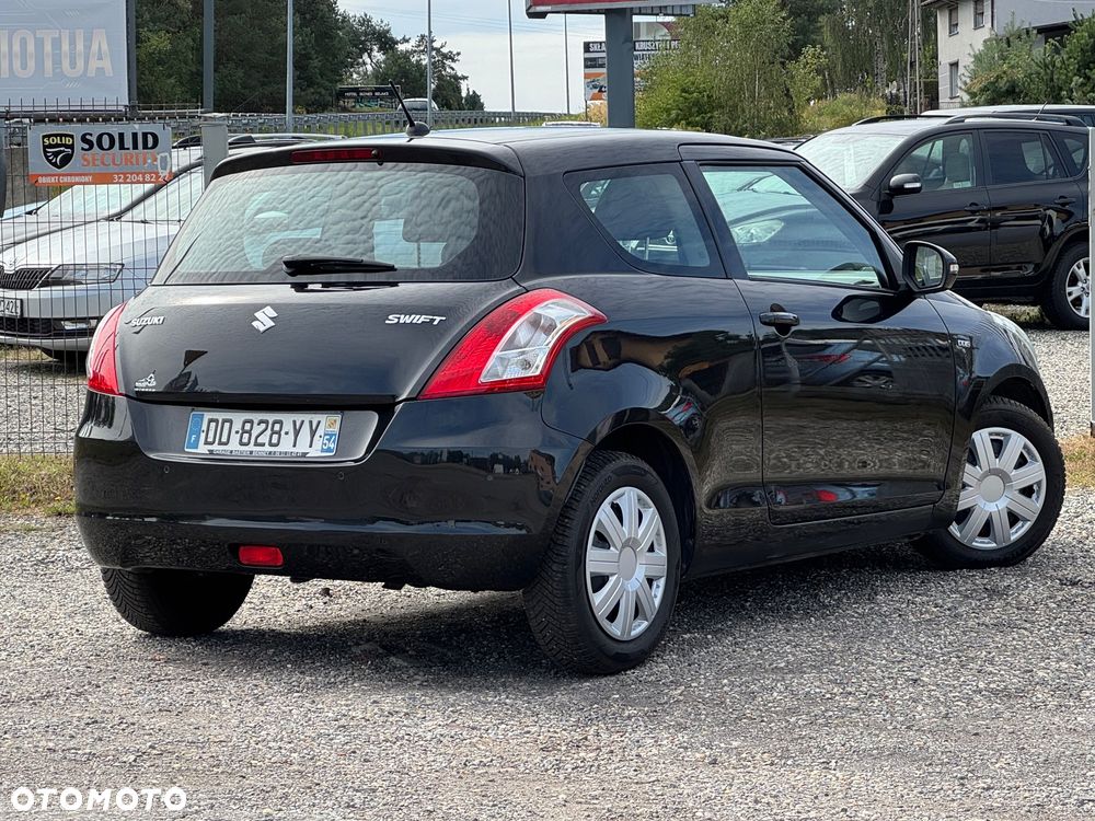 Suzuki Swift - 9