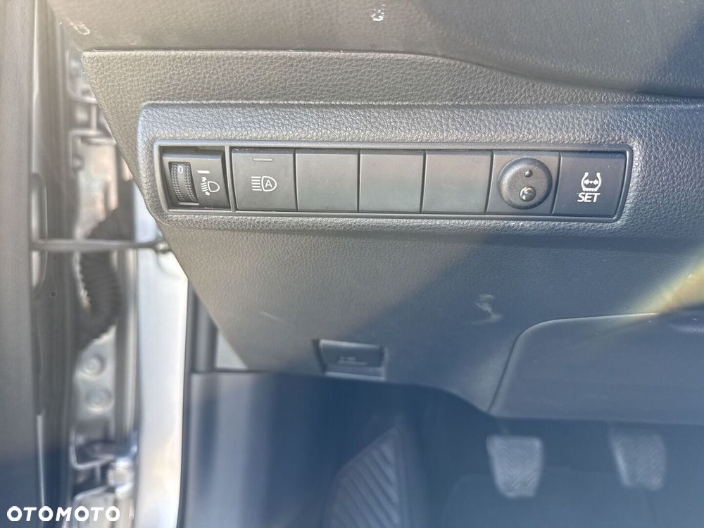 Toyota Corolla - 23