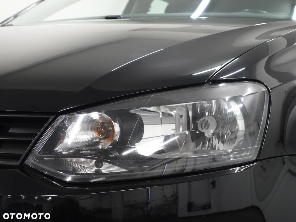 Volkswagen Polo 1.4 16V Trendline - 15