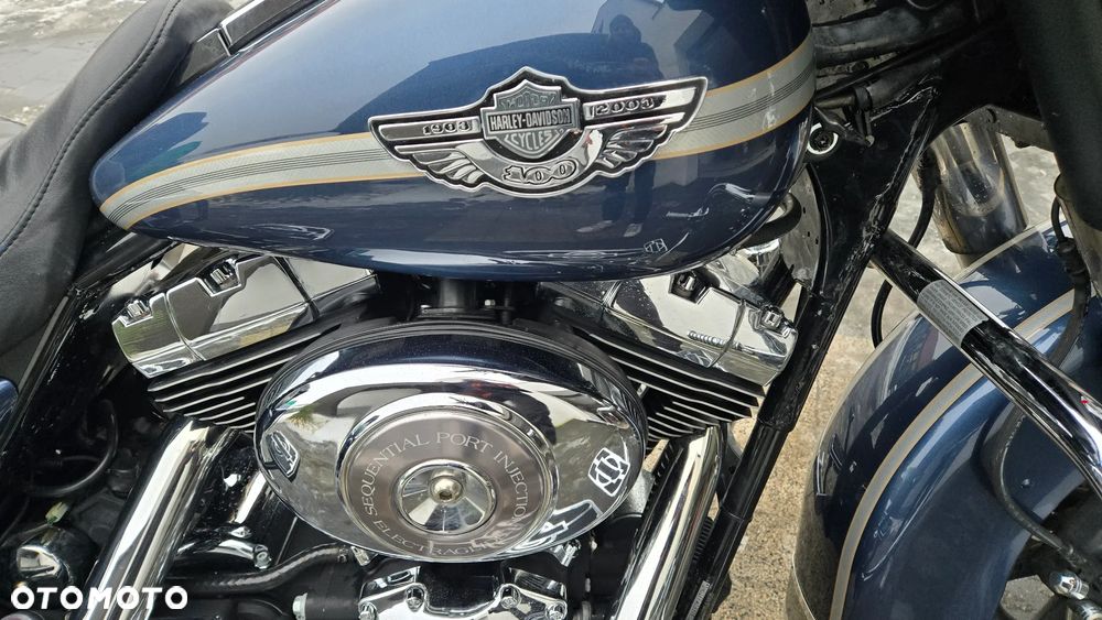 Harley-Davidson Touring Electra Glide - 12