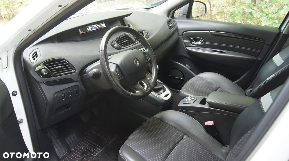 Renault Grand Scenic dCi 110 FAP EDC Bose Edition - 9