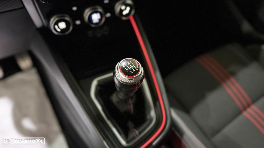 Renault Clio TCe 90 R.S. LINE - 9