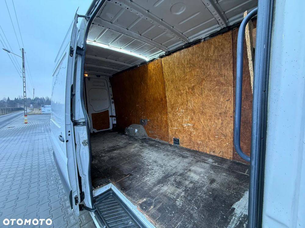 Volkswagen Crafter - 16