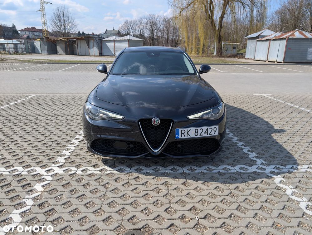 Alfa Romeo Giulia 2.0 Turbo 16V AT8-Q4 Veloce - 2