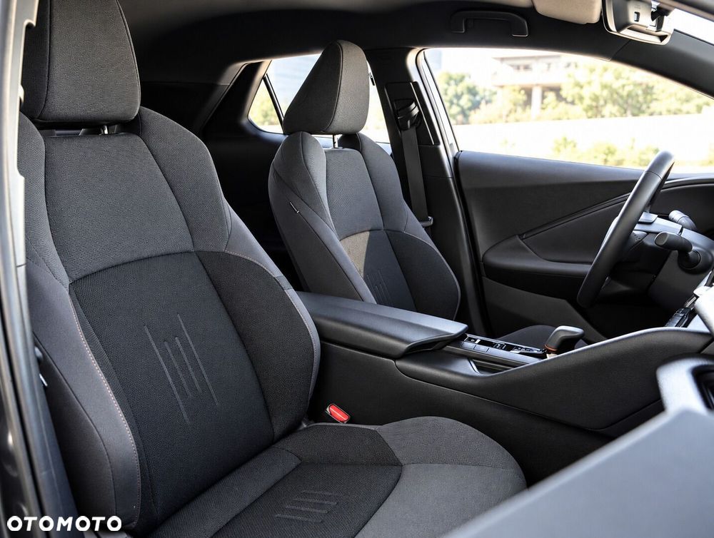 Toyota C-HR 2.0 Hybrid Dynamic Force Style - 25