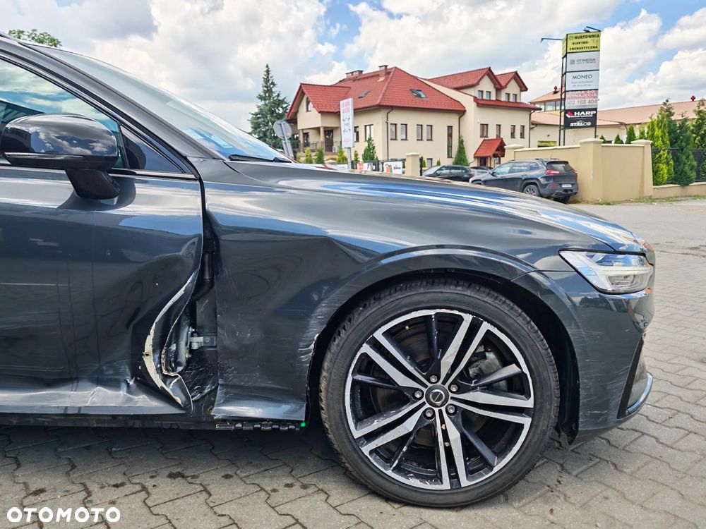Volvo V60 T8 AWD Plug-In Hybrid R-Design - 6