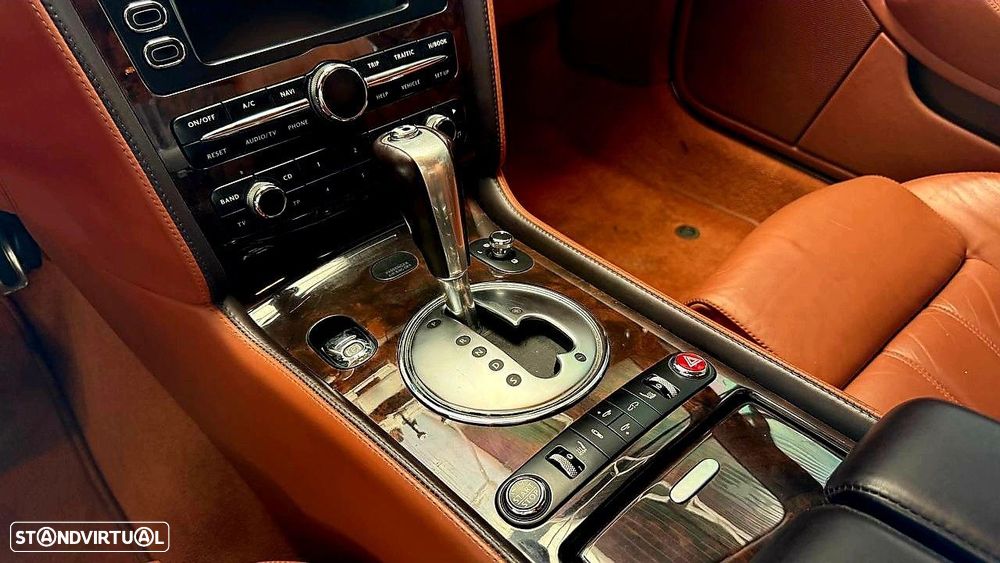 Bentley Continental GT - 14