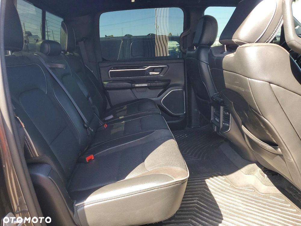 RAM 1500 5.7 Crew Cab Laramie - 10