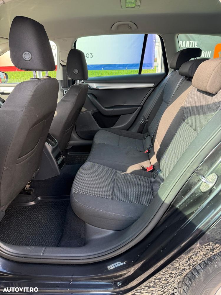 Skoda Octavia 2.0 TDI (Green tec) DSG Ambition - 7