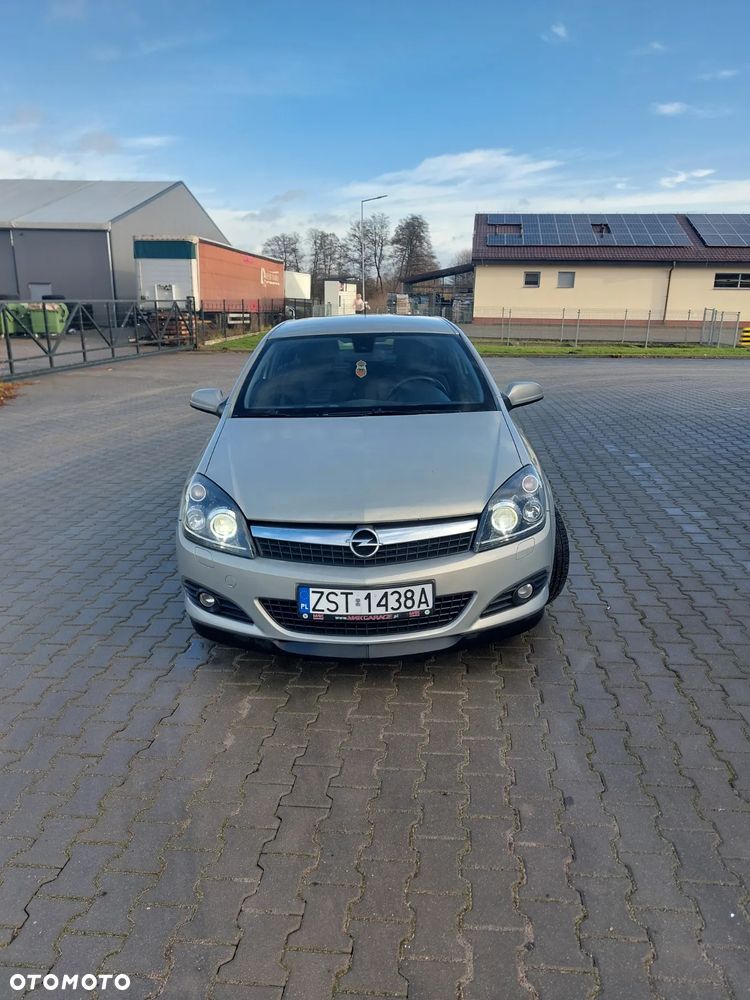 Opel Astra ver-1-9-cdti-cosmo - 3