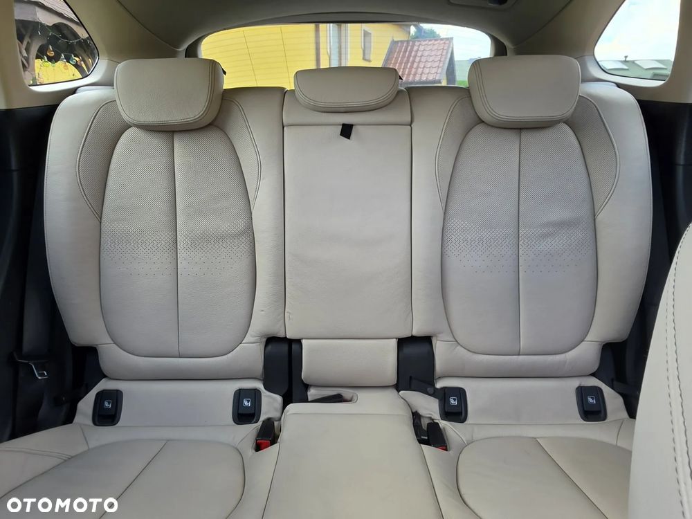 BMW X1 xDrive18d - 10