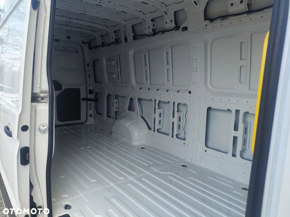 Volkswagen Crafter - 8