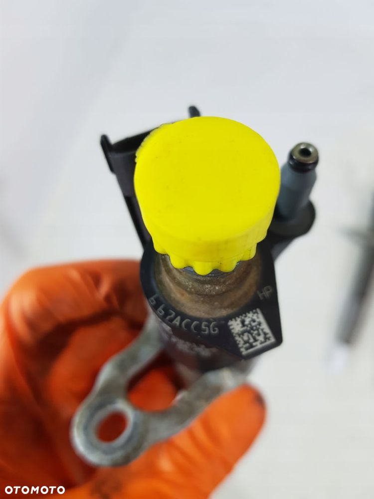 wtryskiwacz paliwa 31272690 volvo v70 xc60 xc70 s60 s80 2.4d d5244t12 - 6