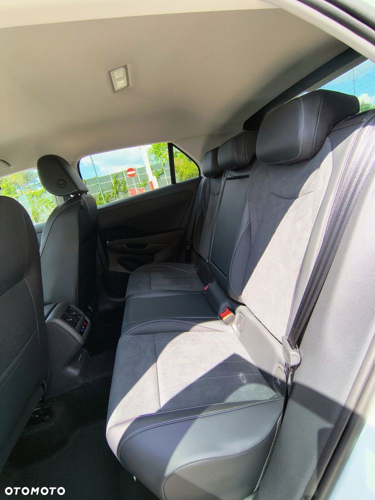 Volkswagen T-Roc 1.5 eTSI Style DSG - 31