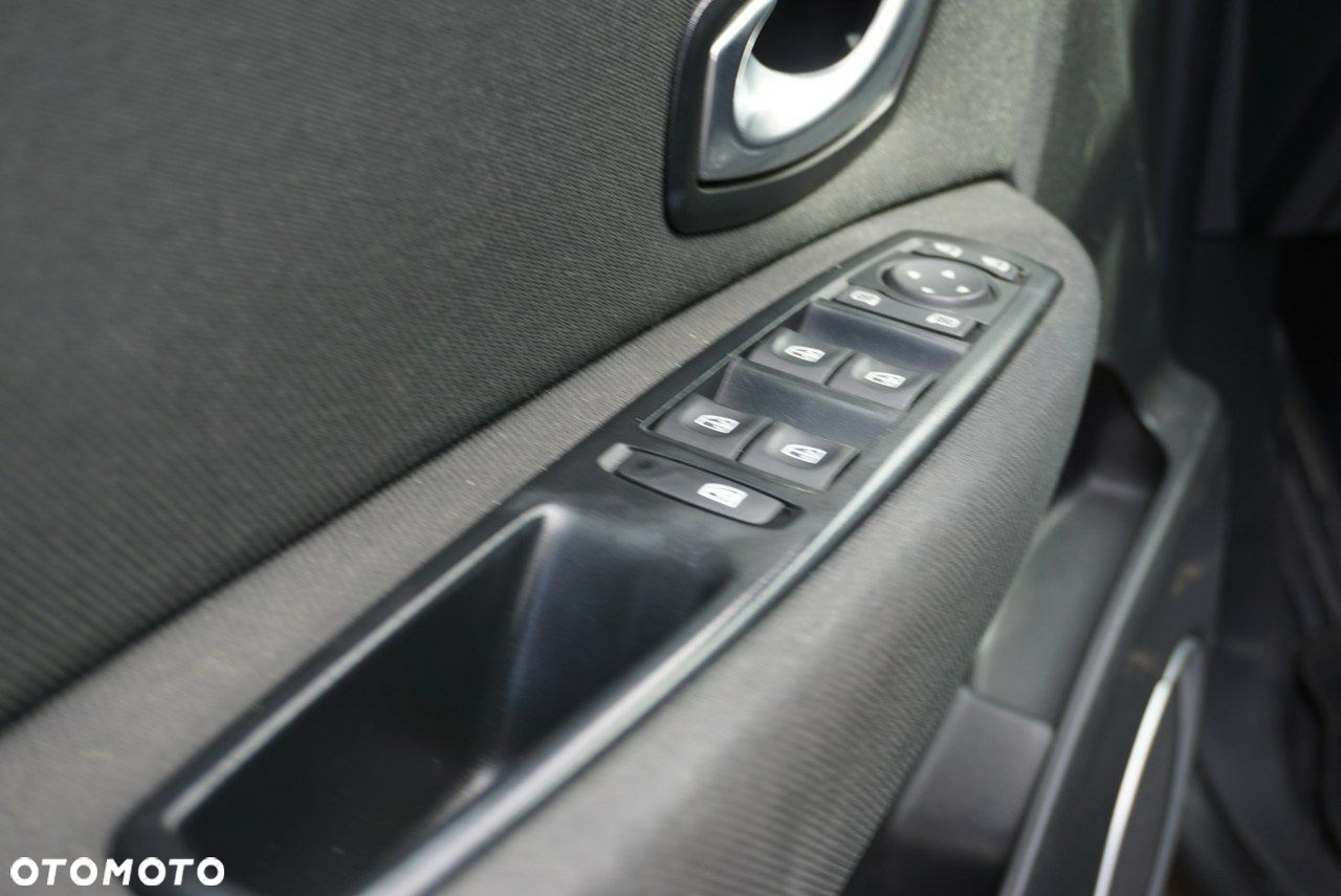 Renault Grand Scenic - 9