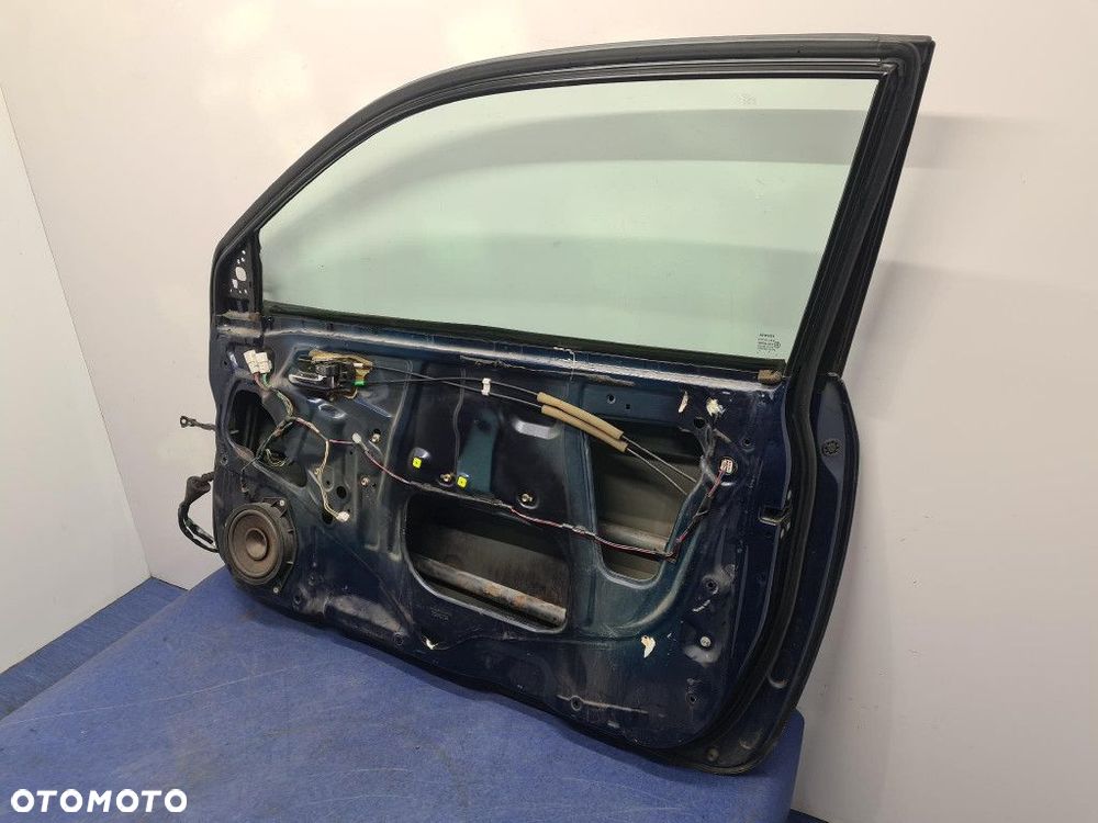 TOYOTA COROLLA E12 3D DRZWI PRZÓD PRAWE  8P4 - 15