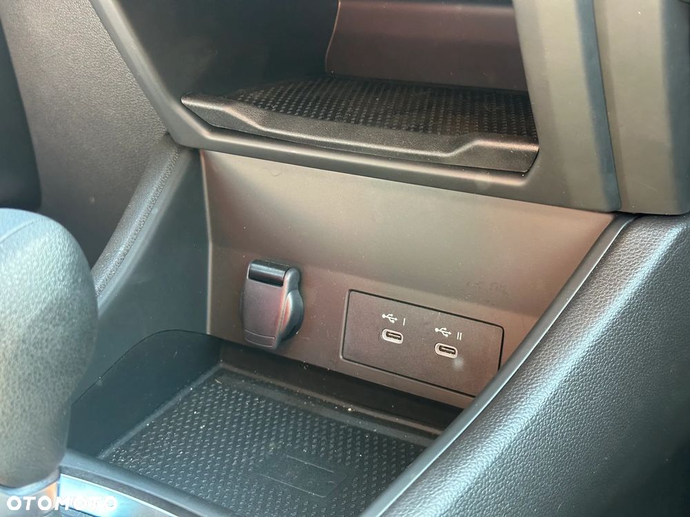 Renault Captur E-TECH Full 145 TECHNO - 17