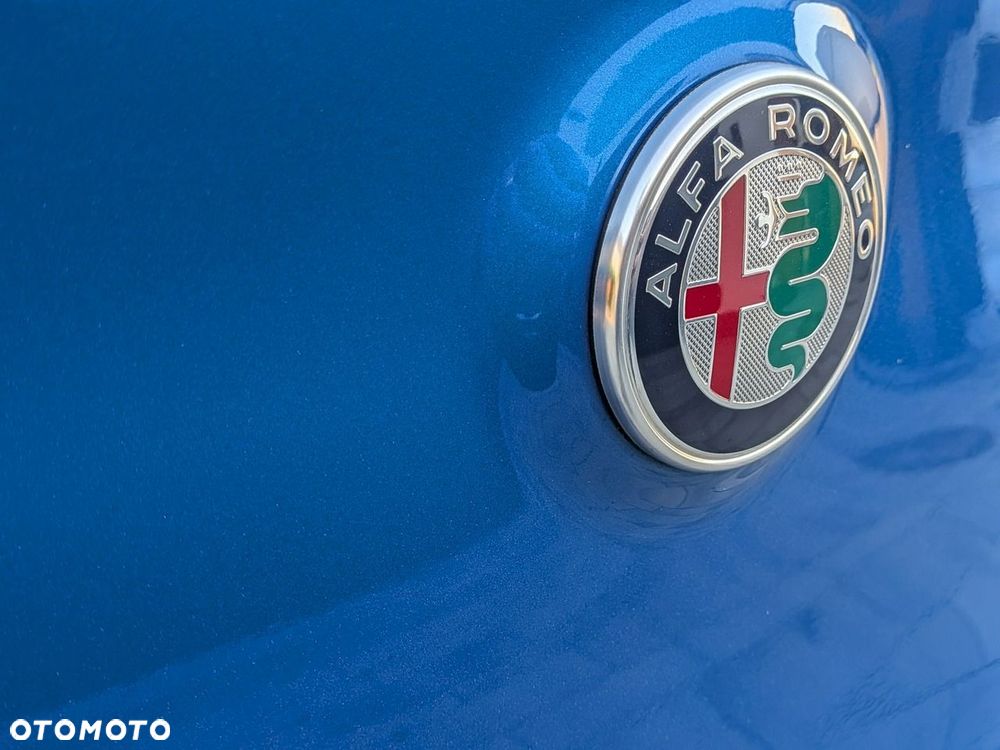 Alfa Romeo Stelvio - 23