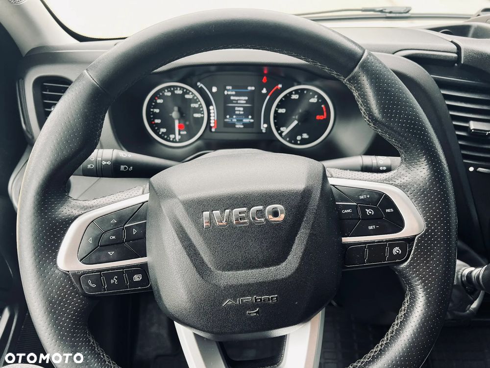 Iveco Daily 3.0 Diesel 180KM 6biegów 35S18 - 9