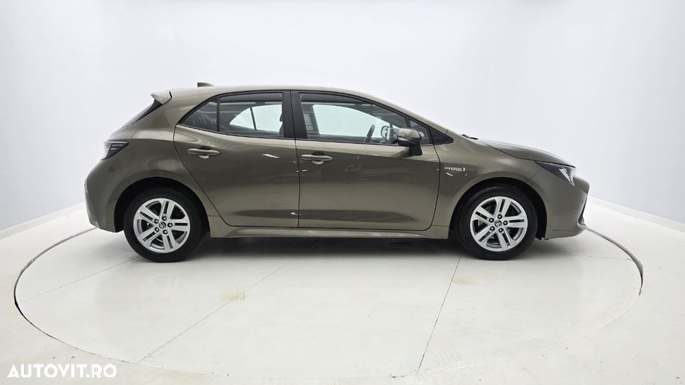 Toyota Corolla - 5