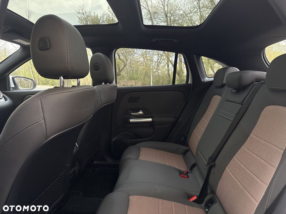 Mercedes-Benz EQA 250 66.5kWh Electric Art - 20