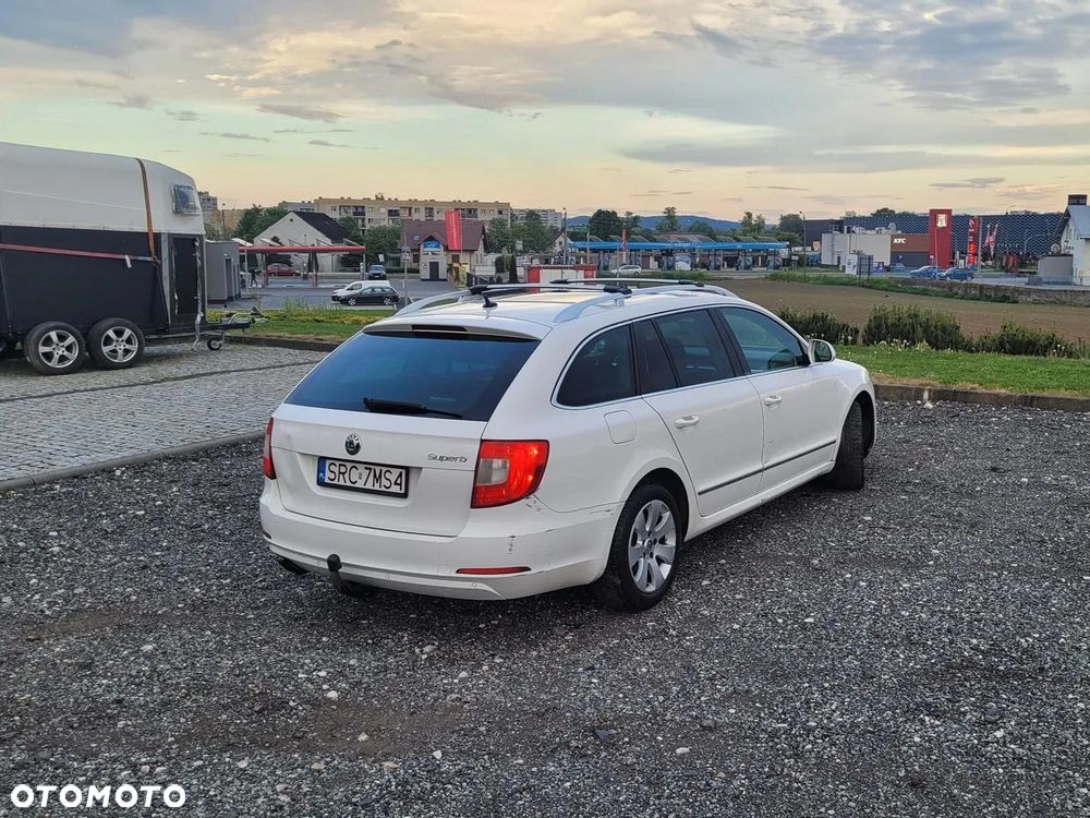 Skoda Superb 1.8 TSI Elegance DSG - 8