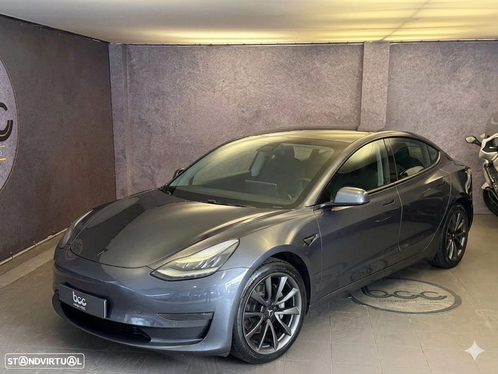 Tesla Model 3 Standard Range Plus RWD - 3