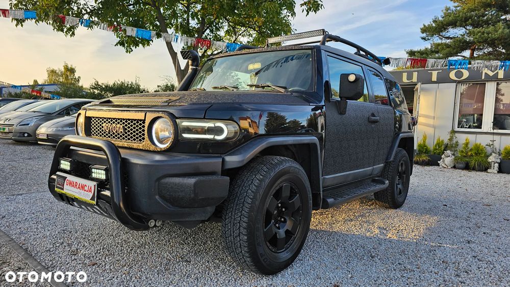 Toyota FJ - 22