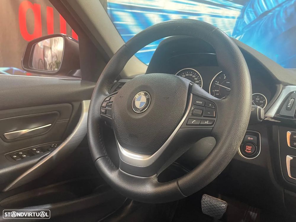 BMW 318 d Line Sport Auto - 37
