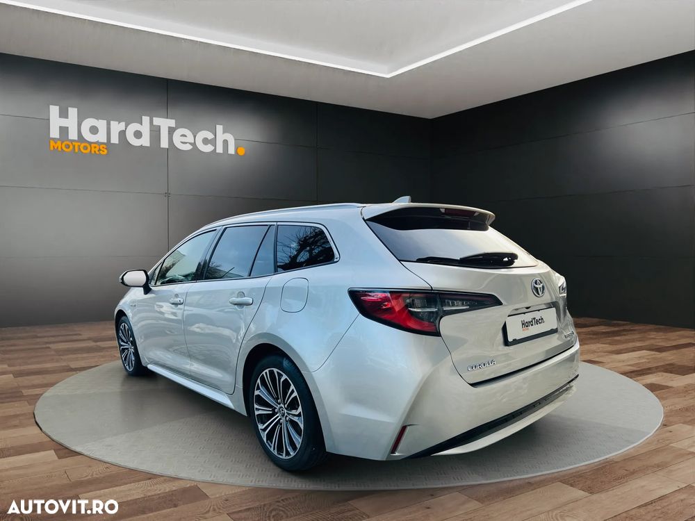 Toyota Corolla 1.8 HSD Active - 6