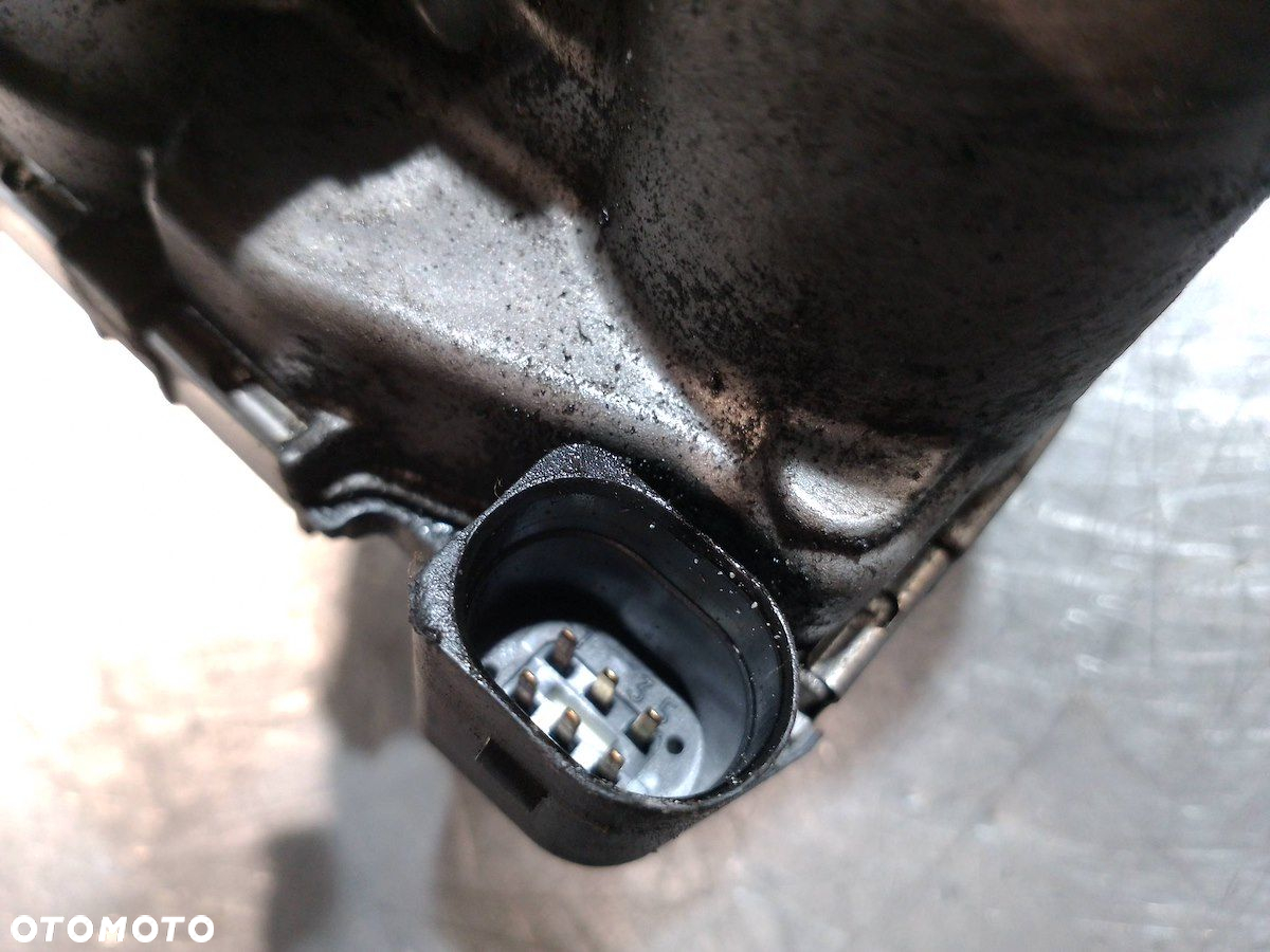 PRZEPUSTNICA RENAULT MEGANE II ( 02-09 ) 8200330810D   H8200330812 2.0 DCI - 4